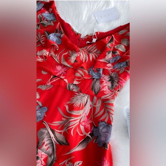 WAYF Chelsea Tiered Ruffle Maxi Dress Red Tropical Flutter Sleeves Floral NEW 1X - Picture 10 of 16